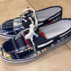 BRAND NEW - moccasin style womens shoes, size 9 1/2